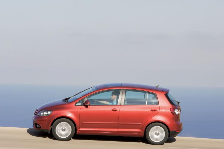  Volkswagen Golf Plus 2005 года  (фото 12 из 88)